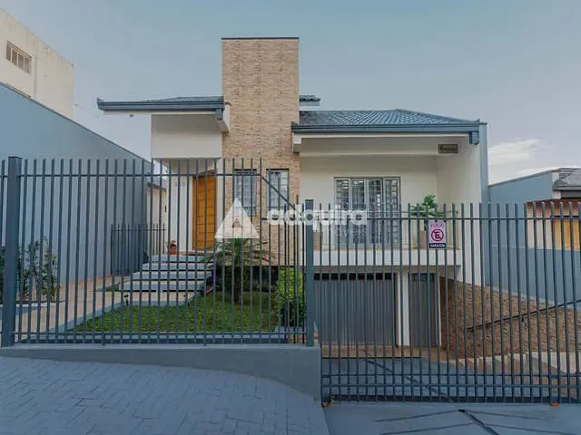 Casa com 240m² 3 quartos e 3 banheiros, à venda, no bairro Olarias em Ponta Grossa