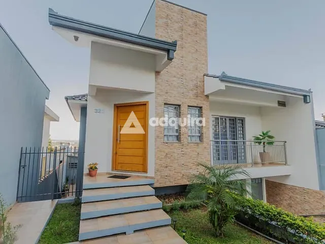 Casa com 240m² 3 quartos e 3 banheiros, à venda, no bairro Olarias em Ponta Grossa