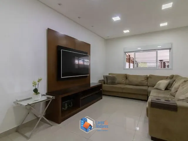 Casa com 138m² 3 quartos e 3 banheiros, à venda, no bairro Jardim Vila Galvão em Guarulhos