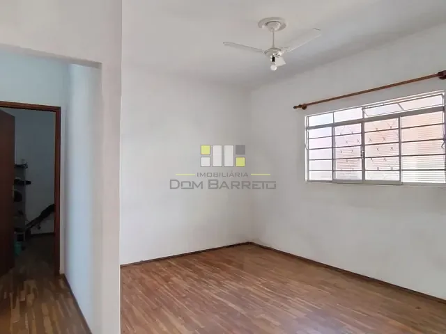Casa com 360m² 2 quartos e 2 banheiros, à venda, no bairro Vila Menuzzo em Sumaré