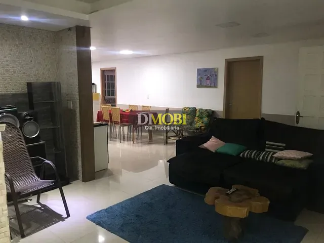 Casa com 300m² 2 quartos e 2 banheiros, à venda, no bairro São Vicente em Gravataí