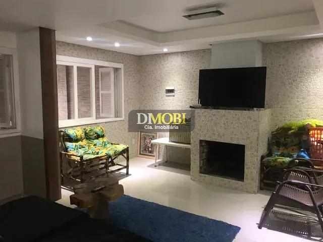 Casa com 300m² 2 quartos e 2 banheiros, à venda, no bairro São Vicente em Gravataí