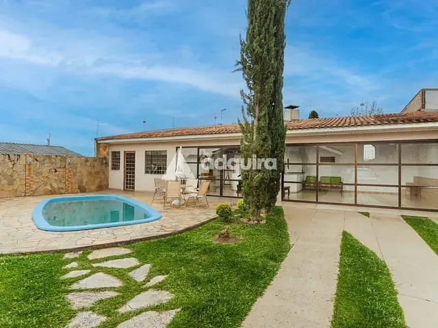 Casa com 675m² 3 quartos e 3 banheiros, à venda, no bairro Orfãs em Ponta Grossa