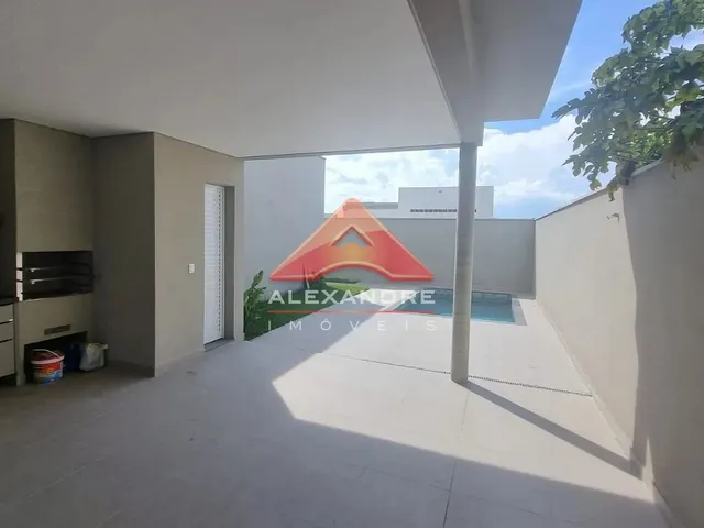 Casa com 300m² 3 quartos e 2 banheiros, à venda, no bairro Condomínio Terras do Vale em Caçapava