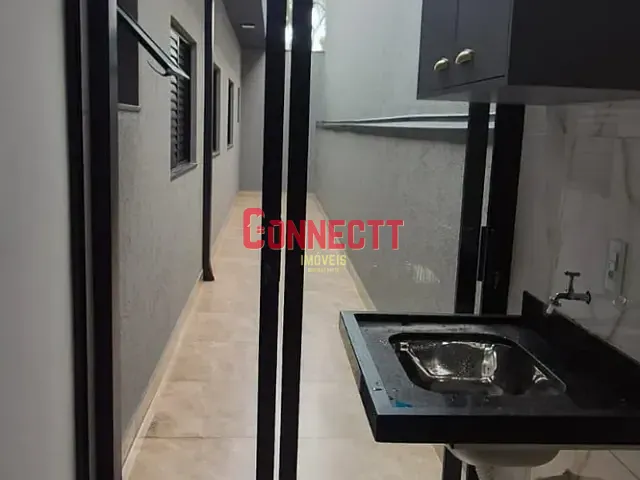 Casa com 180m² 3 quartos e 2 banheiros, à venda, no bairro Parque Ribeirão Preto em Ribeirão Preto