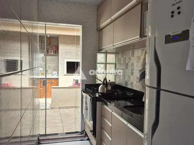 Casa com 75m² 3 quartos e 1 banheiro, à venda, no bairro Orfãs em Ponta Grossa