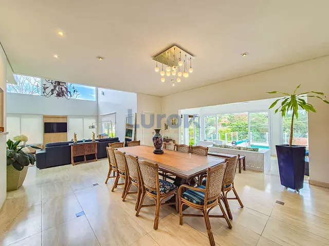 Casa com 1000m² 5 quartos e 8 banheiros, à venda ou para alugar, no bairro Jardim São Bento do Recreio em Valinhos