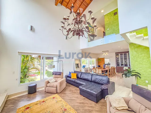 Casa com 1000m² 5 quartos e 8 banheiros, à venda ou para alugar, no bairro Jardim São Bento do Recreio em Valinhos