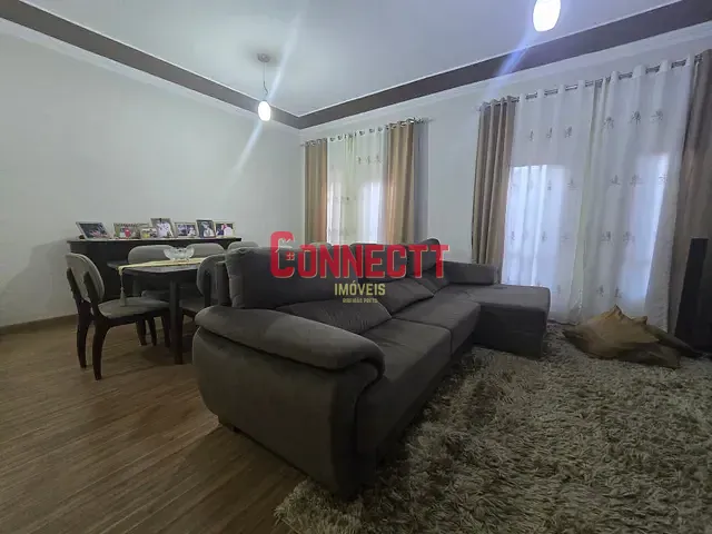 Casa com 250m² 3 quartos e 2 banheiros, à venda, no bairro Jardim Anhangüera em Ribeirão Preto