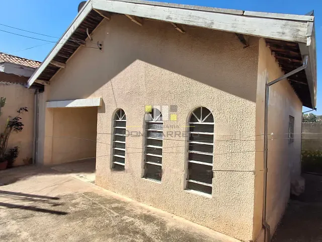Casa com 250m² 2 quartos e 1 banheiro, à venda, no bairro Jardim Primavera em Sumaré