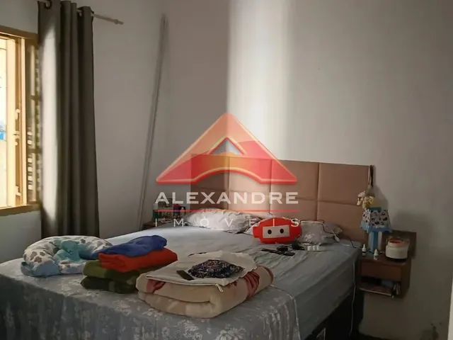 Casa com 150m² 2 quartos e 1 banheiro, à venda, no bairro Jardim Ismênia em São José Dos Campos