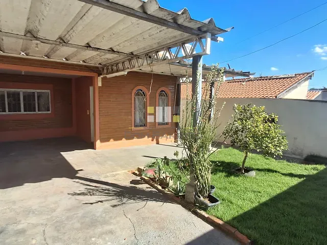 Casa com 225m² 2 quartos e 2 banheiros, à venda, no bairro Jardim Luiz Cia em Sumaré