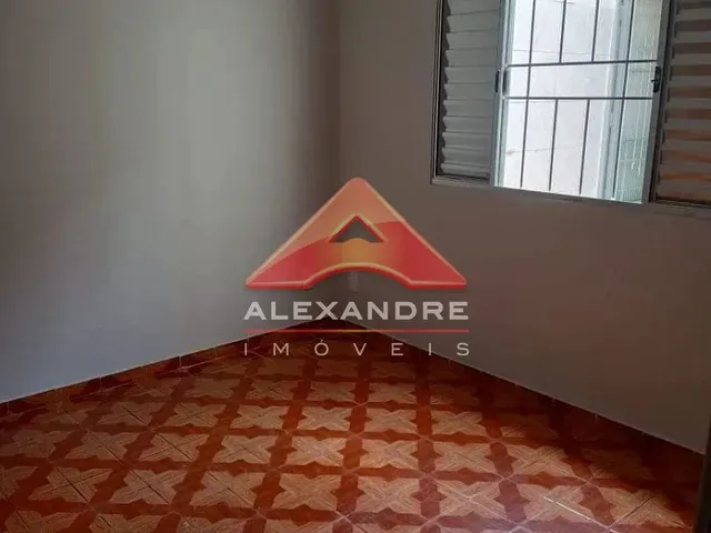 Casa com 200m² 3 quartos e 1 banheiro, à venda, no bairro Vila Industrial em São José Dos Campos