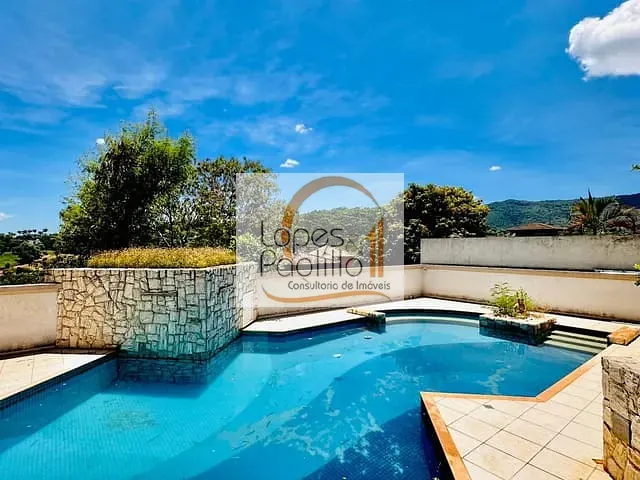 Casa com 800m² 5 quartos e 8 banheiros, à venda ou para alugar, no bairro Jardim São Nicolau em Atibaia