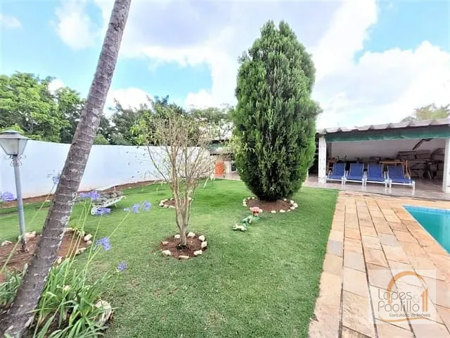 Casa com 832m² 3 quartos e 3 banheiros, à venda, no bairro Jardim Flamboyant em Atibaia