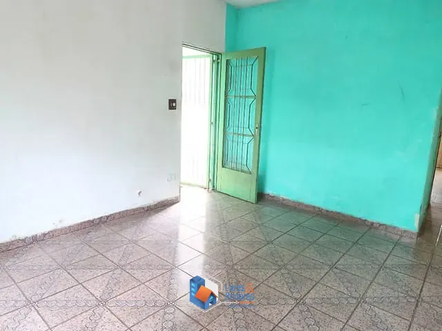 Casa com 209m² 4 quartos e 3 banheiros, à venda, no bairro Parque Peruche em São Paulo