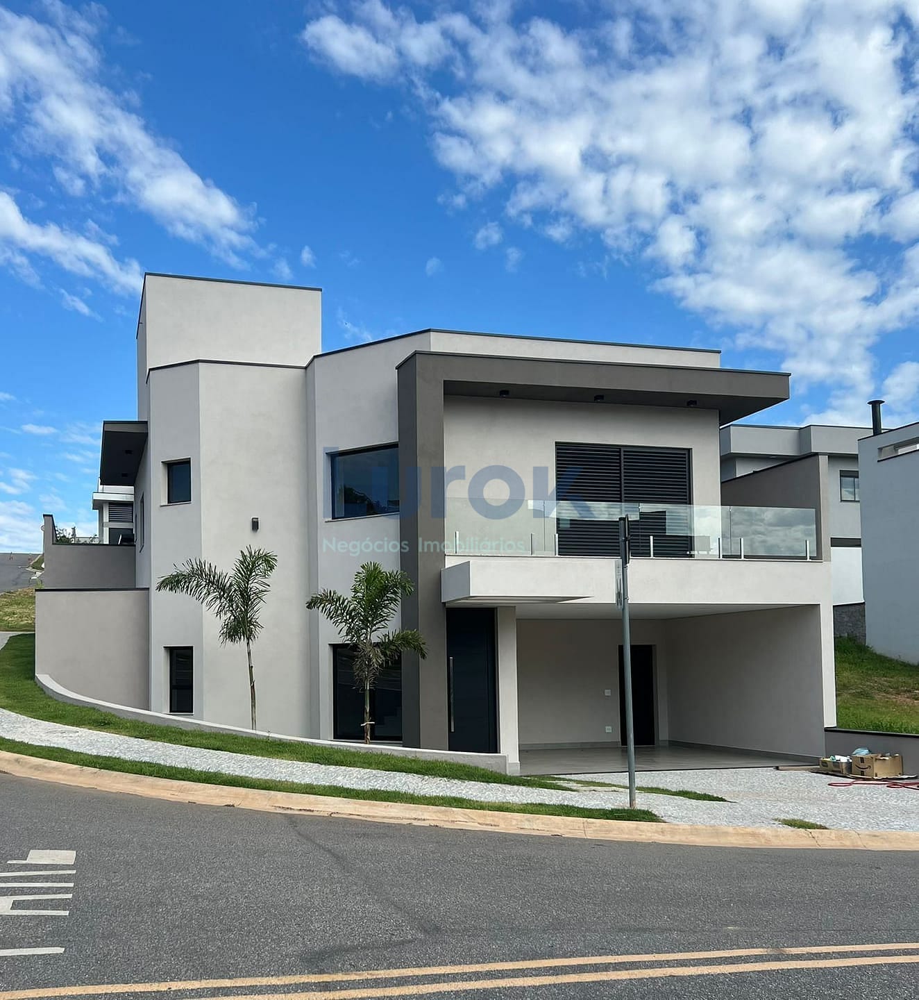 Casa, 3 quartos, 230 m² - Foto 1