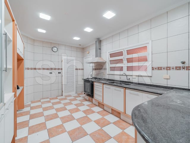 Casa com 360m² 4 quartos e 4 banheiros, à venda, no bairro Alphaville em Santana de Parnaíba