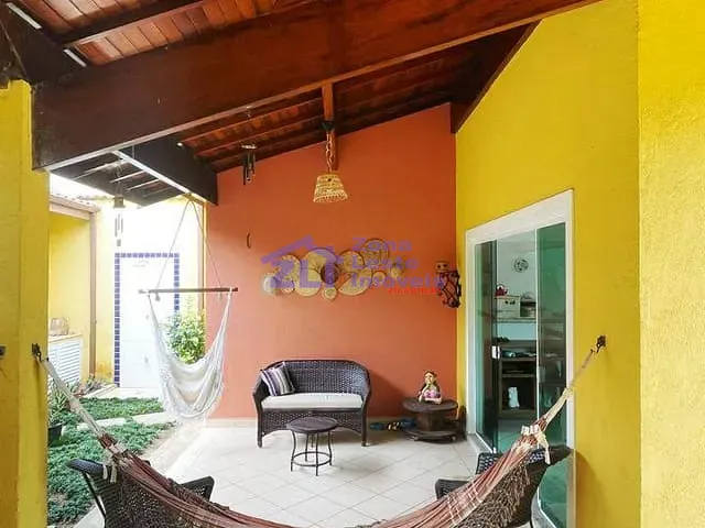 Casa 4 quartos e 4 banheiros, à venda, no bairro Barra da Jangada em Peruíbe