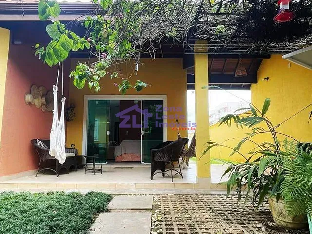 Casa 4 quartos e 4 banheiros, à venda, no bairro Barra da Jangada em Peruíbe