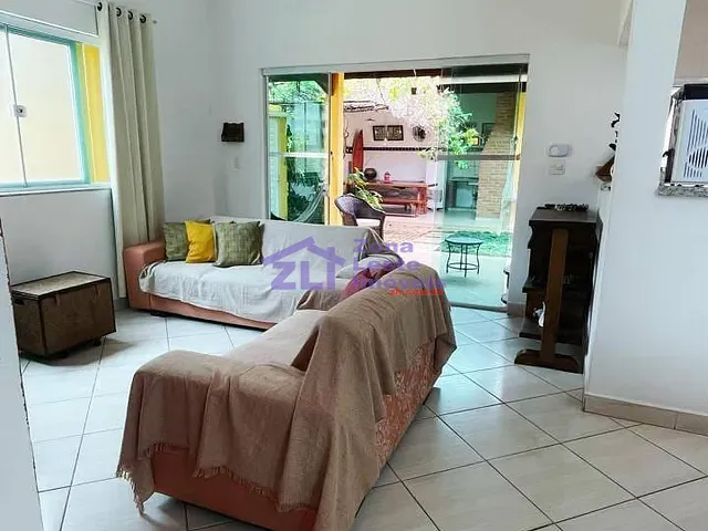 Casa 4 quartos e 4 banheiros, à venda, no bairro Barra da Jangada em Peruíbe