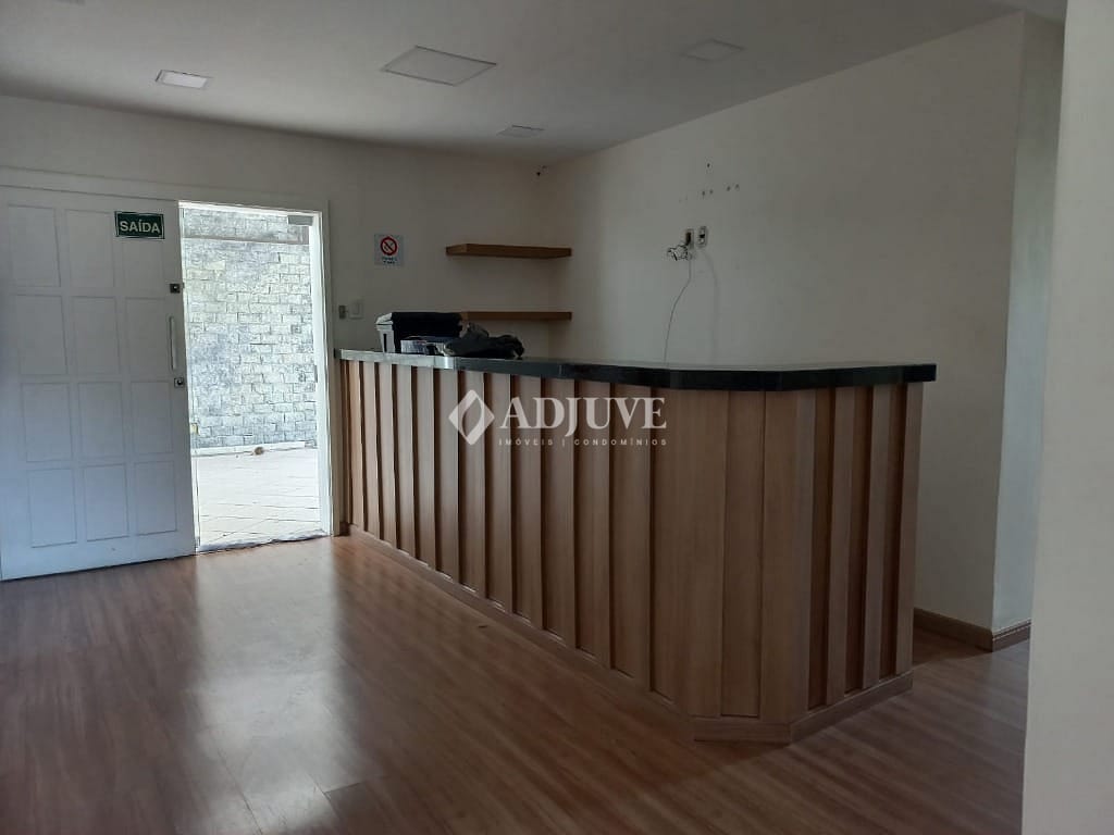 Casa à venda com 4 quartos, 130m² - Foto 17