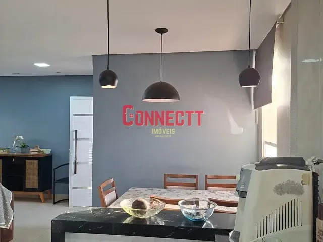 Casa com 363m² 3 quartos e 2 banheiros, à venda, no bairro Jardim Ouro Branco em Ribeirão Preto
