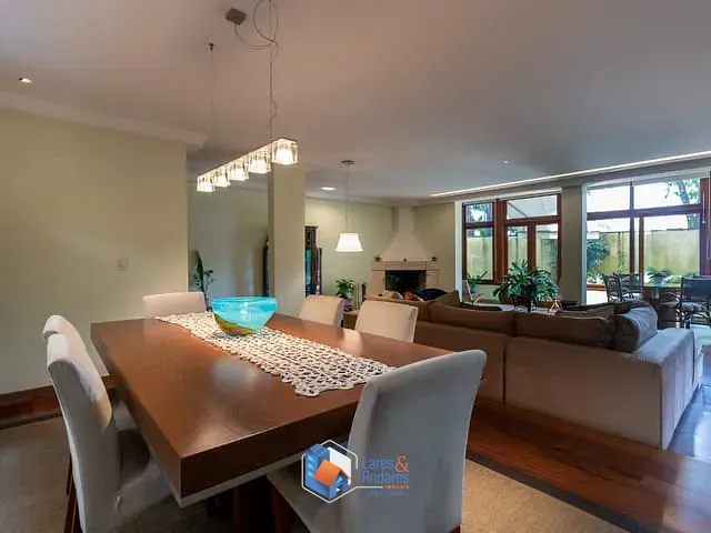 Casa com 440m² 4 quartos e 5 banheiros, à venda, no bairro Jardim Prudência em São Paulo