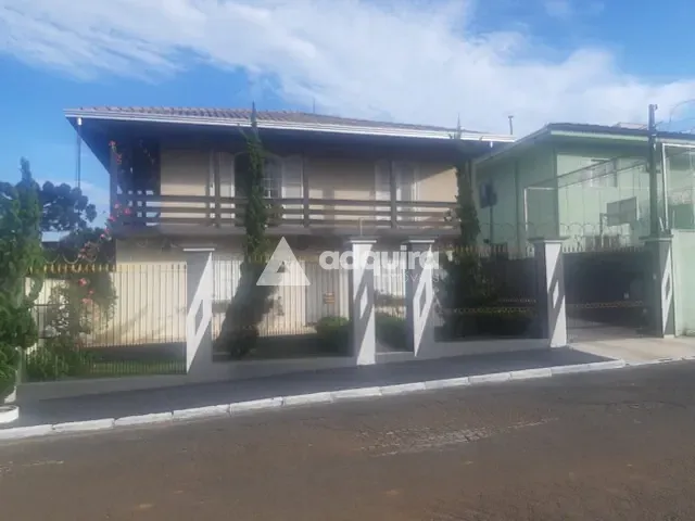 Casa com 620m² 3 quartos e 3 banheiros, à venda, no bairro Oficinas em Ponta Grossa