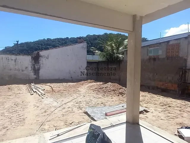Casa com 324m² 3 quartos e 1 banheiro, à venda, no bairro Massaguaçu em Caraguatatuba