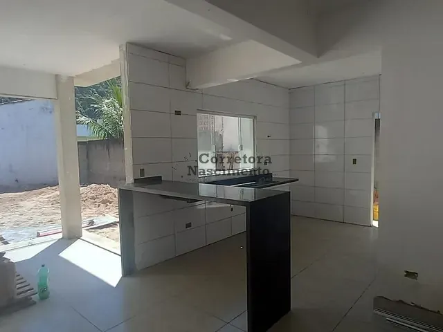 Casa com 324m² 3 quartos e 1 banheiro, à venda, no bairro Massaguaçu em Caraguatatuba