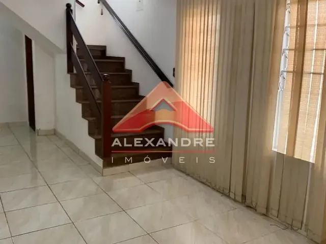 Casa com 125m² 3 quartos e 2 banheiros, à venda, no bairro Jardim Ismênia em São José Dos Campos