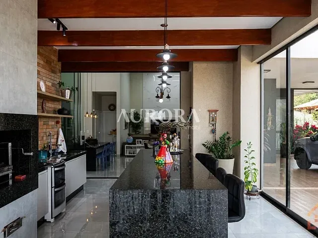 Casa com 1440m² 3 quartos e 5 banheiros, à venda, no bairro Zona Rural em Porecatu