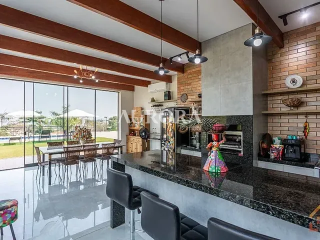 Casa com 1440m² 3 quartos e 5 banheiros, à venda, no bairro Zona Rural em Porecatu