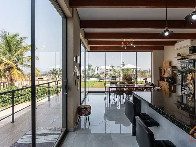 Casa com 1440m² 3 quartos e 5 banheiros, à venda, no bairro Zona Rural em Porecatu