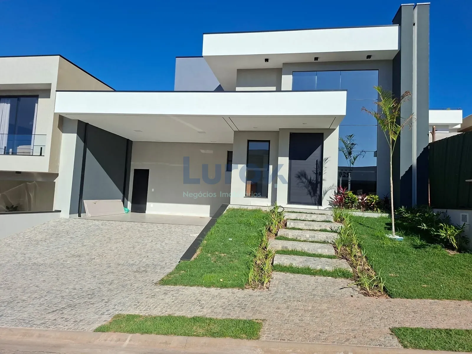 Casa, 3 quartos, 187 m² - Foto 1