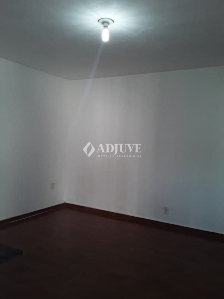 Casa à venda com 3 quartos, 125m² - Foto 2
