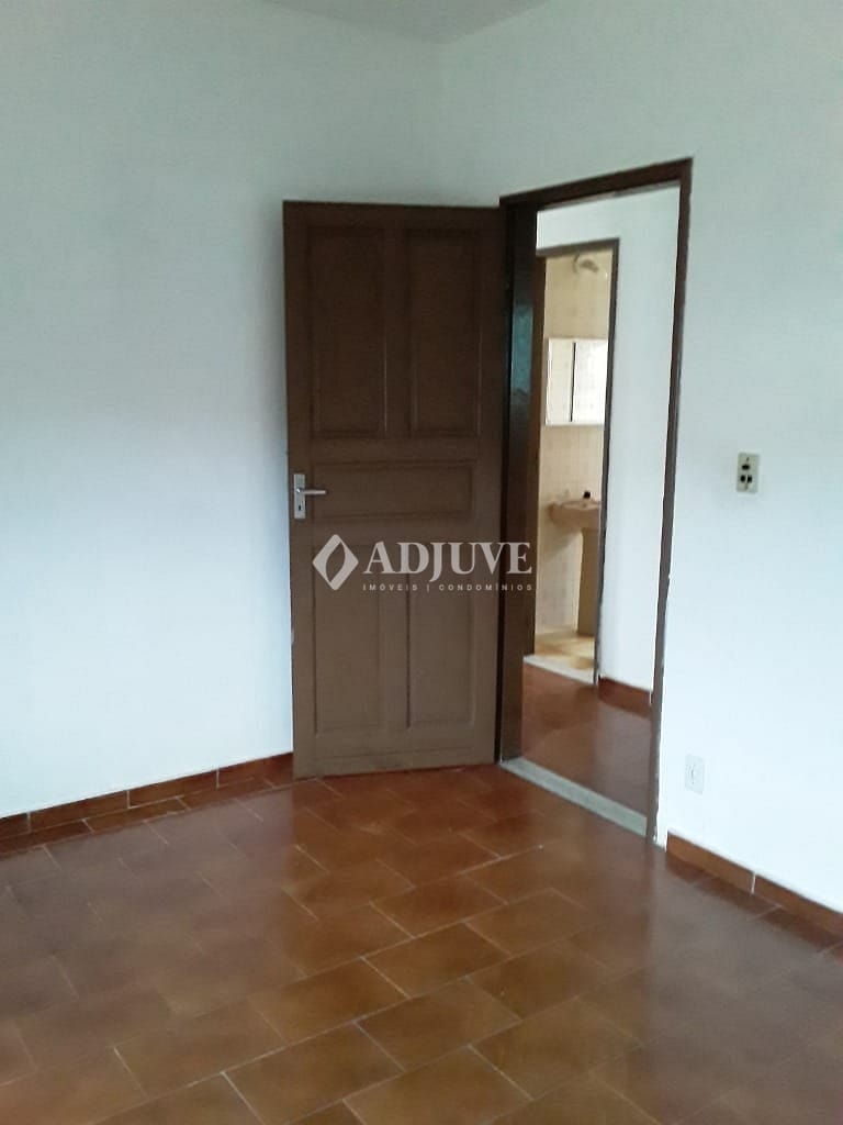 Casa à venda com 3 quartos, 125m² - Foto 11
