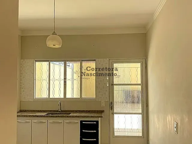 Casa com 200m² 2 quartos e 2 banheiros, à venda, no bairro Cidade Vista Verde em São José dos Campos