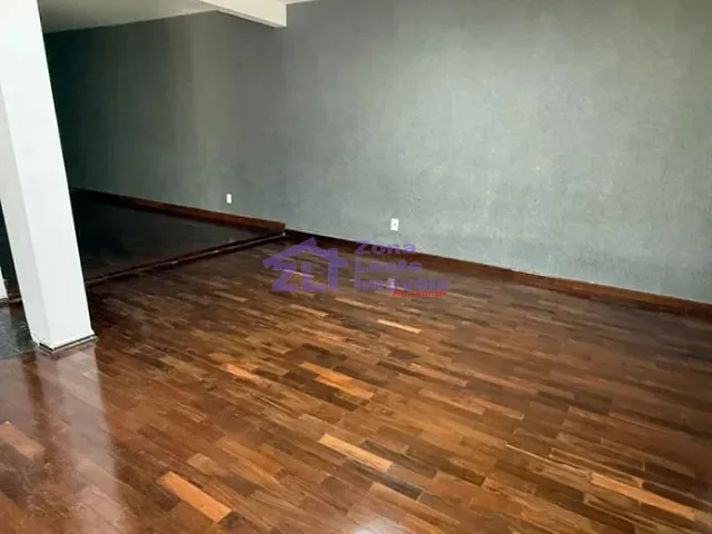 Casa com 250m² 2 quartos e 4 banheiros, para alugar, no bairro Jardim Textil em São Paulo