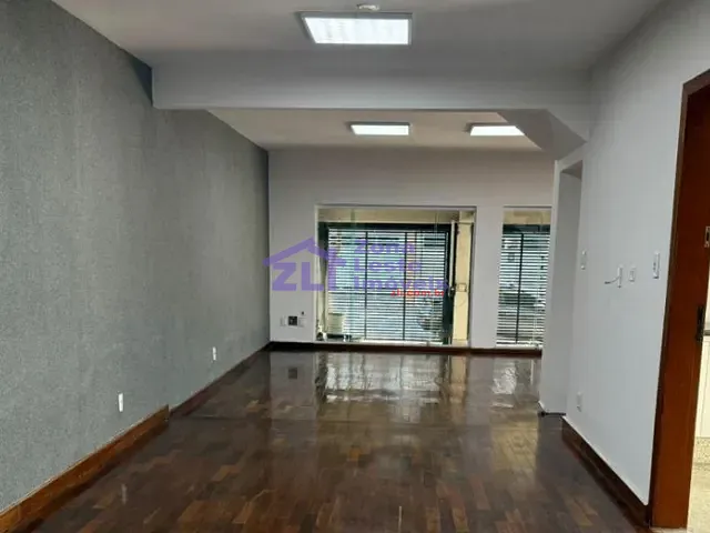 Casa com 250m² 2 quartos e 4 banheiros, para alugar, no bairro Jardim Textil em São Paulo