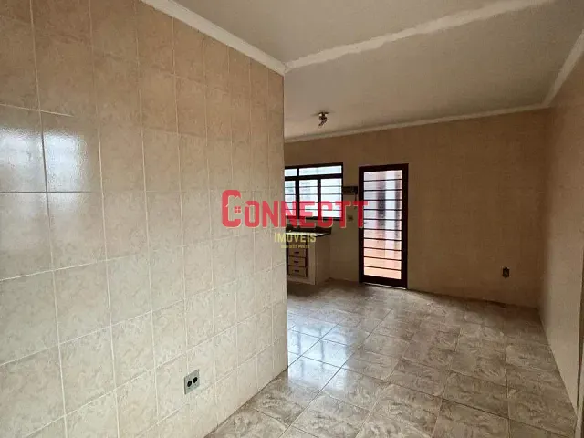 Casa com 300m² 3 quartos e 2 banheiros, à venda, no bairro Centro em Brodowski