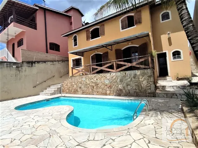 Casa com 385m² 4 quartos e 5 banheiros, à venda, no bairro Jardim Paulista em Atibaia