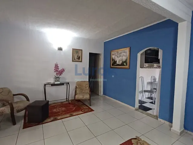Casa com 200m², à venda, no bairro Jardim Santo Antônio em Valinhos