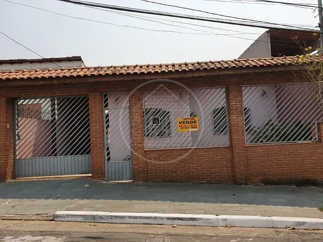 Casa com 200m² 2 quartos e 2 banheiros, à venda, no bairro Cidade Dutra em São Paulo