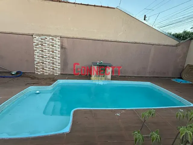 Casa com 250m² 2 quartos e 2 banheiros, à venda, no bairro Planalto Verde em Ribeirão Preto
