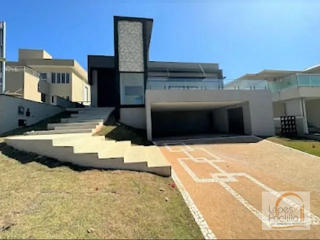 Casa com 648m² 4 quartos e 5 banheiros, à venda, no bairro Condomínio Residencial Campos do Conde em Bragança Paulista