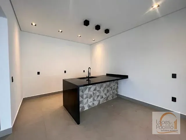 Casa com 648m² 4 quartos e 5 banheiros, à venda, no bairro Condomínio Residencial Campos do Conde em Bragança Paulista