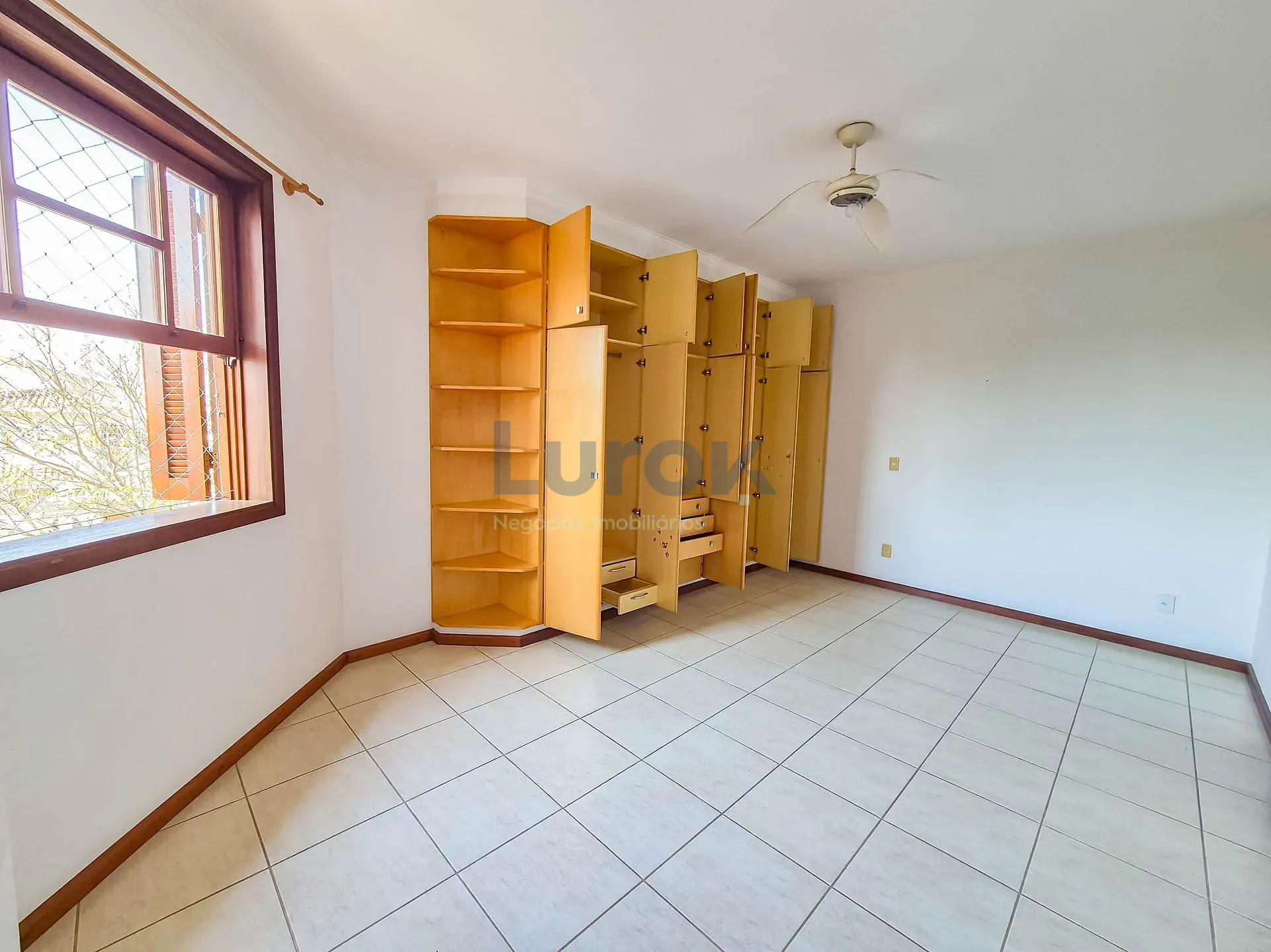 Casa, 4 quartos, 330 m² - Foto 12