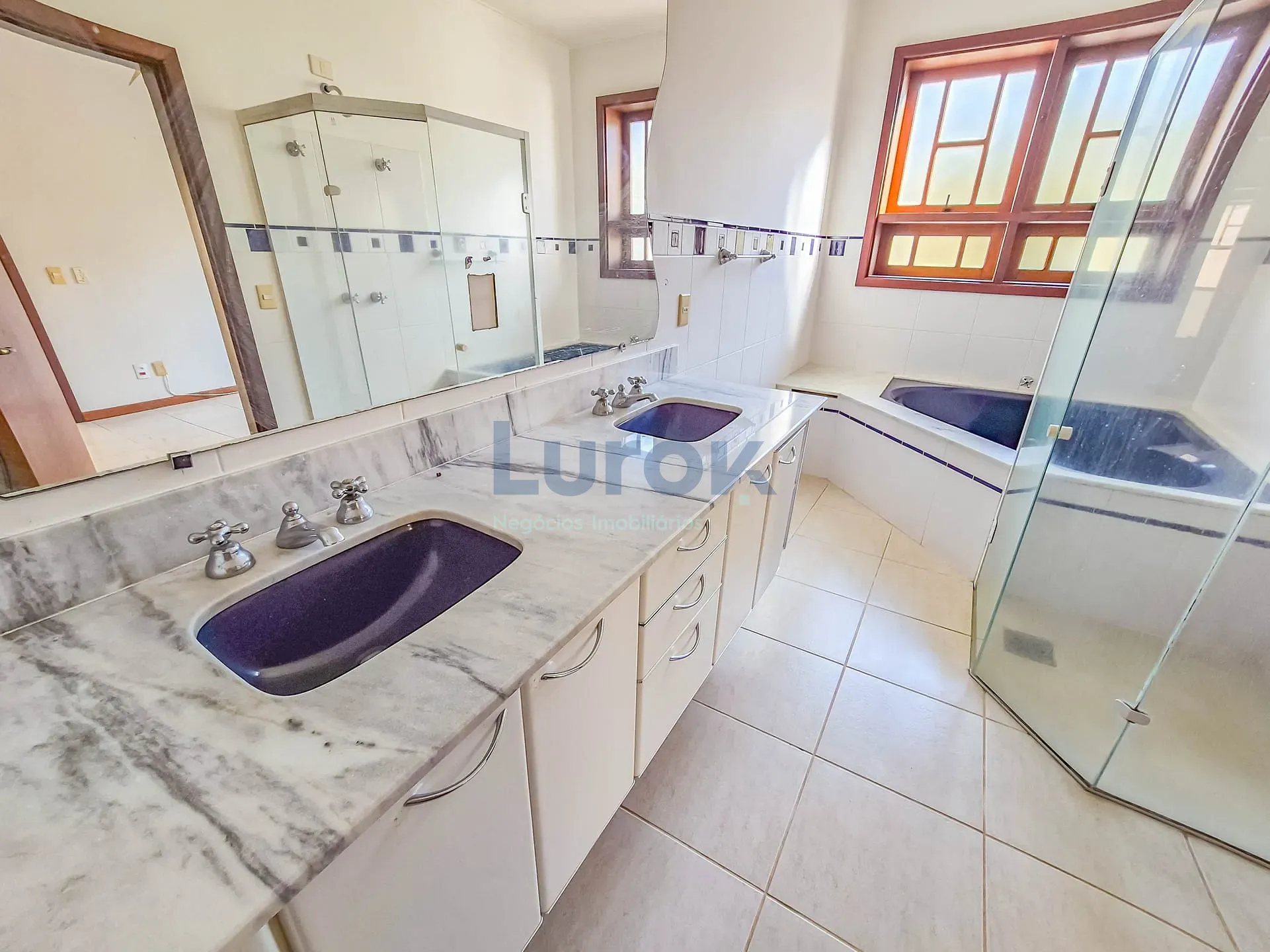 Casa, 4 quartos, 330 m² - Foto 24